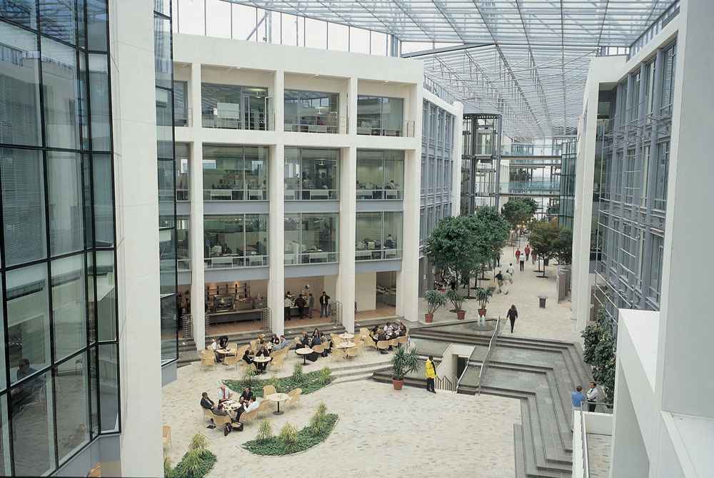 The ‘street’ – a wide pedestrian walkway covered by a glass roof allows maximum light into the building